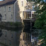 Du Manet 4*
