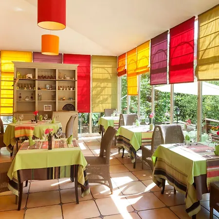 מלון Du Manet 4*