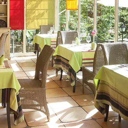 奥柏格杜马奈酒店